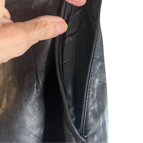 Cedars Vintage Y2K Black 100% Leather Tapered Leg High Waist Pants Sz 14 - Picture 10 of 10